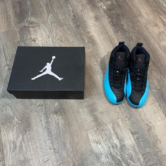 Jordan Men\'s Black and Blue Trainers main image 7